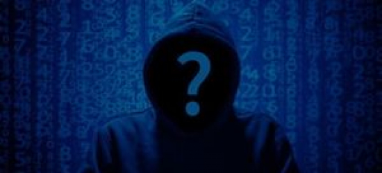 POLICJA OSTRZEGA: Uważajmy na internetowych oszustów