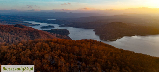 BIESZCZADY24.PL / Zachód słońca nad Jeziorem Solińskim (VIDEO, ZDJĘCIA)