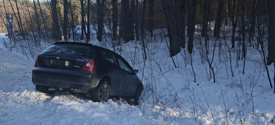 PODKARPACIE: Ponad 4 promile u 31-letniego kierowcy hondy. Auto wylądowało w rowie [FOTO]