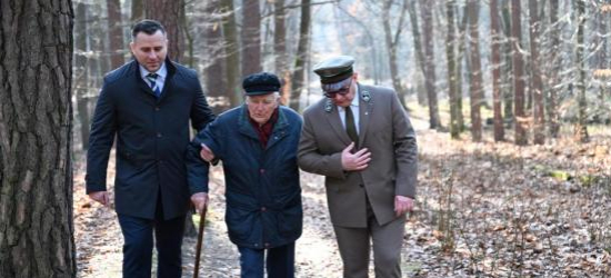 Leśnicy upamiętnili ofiary holokaustu (FOTO)