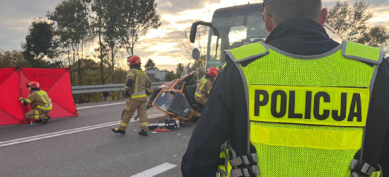 Tragiczny wypadek na Podkarpaciu. Nie żyją dwie osoby