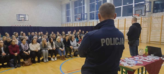 POWIAT LESKI: Działania edukacyjno-informacyjne pod nazwą „Znam i czuwam”