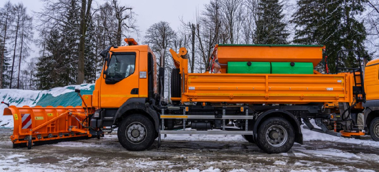 Powiatowy Zarząd Dróg wzbogacił się w nowy sprzęt