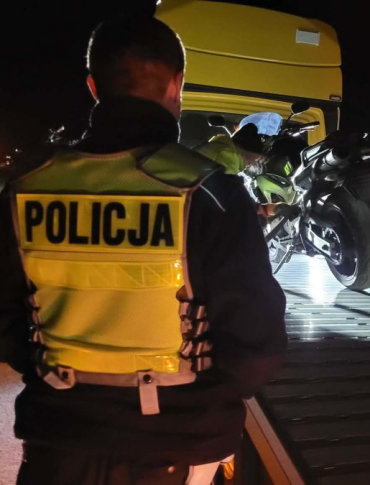 Pościg za motocyklistą pod Sanokiem. Nietrzeźwy 35-latek uciekał przez pola