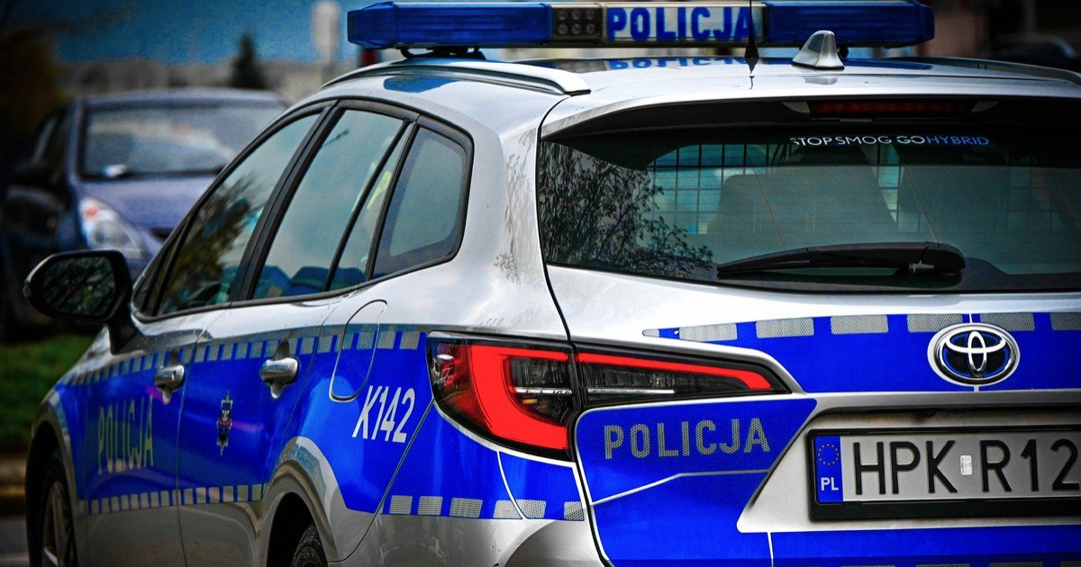 Nietrzeźwa kierująca audi zatrzymana w Sanoku. Towarzyszył jej poszukiwany mężczyzna