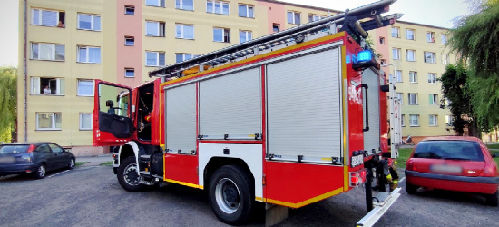 AKTUALIZACJA. SANOK. Interwencja strażaków na Wójtostwie. Nastolatek zgłosił pożar przy balkonie (ZDJĘCIA)
