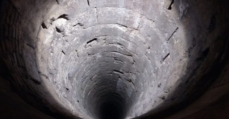 REGION. Ciało 62-latki znalezione w studni