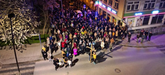 Wielki Piątek w Sanoku. Droga Krzyżowa przejdzie ulicami miasta [VIDEO]