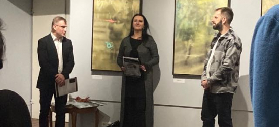 „Katarakta wspomnień”. Wernisaż Arkadiusza Andrejkowa w Sanoku [ZDJĘCIA]