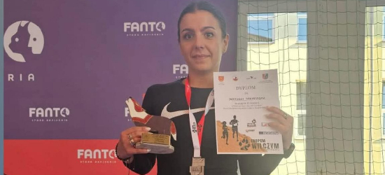 Srebro dla funkcjonariuszki z Ustrzyk Dolnych! Pobiegła „Tropem Wilczym” po medal