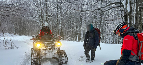 BIESZCZADY: Zagubione małżeństwo, wypadek na kładzie. GOPR-owcy w akcji