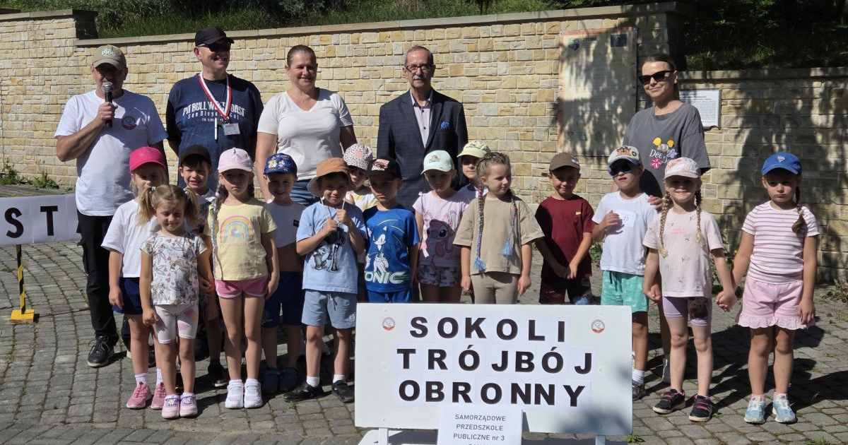 Przedszkolaki rywalizowały w Trójboju Obronnym. Jutro finał zawodów