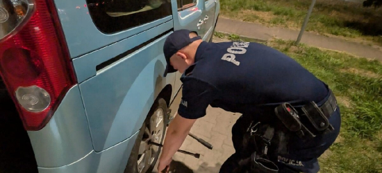 Nocna awaria w Lesku. Policjanci ruszyli z pomocą mieszkance Sanoka!