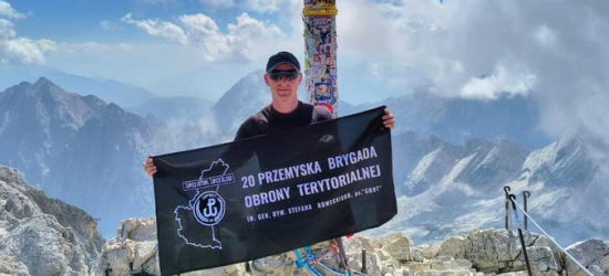 Z Jarosławia na alpejskie szczyty. Żołnierz WOT zdobył Zugspitze i Alpspitze