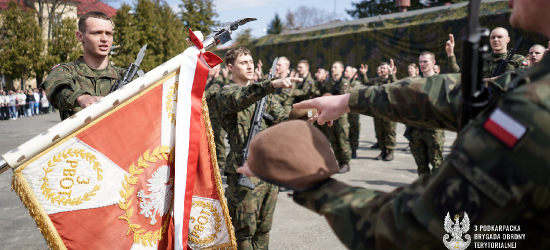„Ja, żołnierz Wojska Polskiego…” Kolejni terytorialsi z Podkarpacia złożyli przysięgę [ZDJĘCIA]