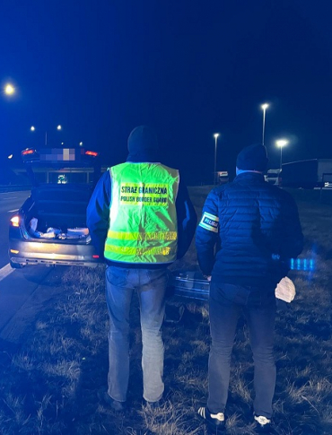 Grupa przestępcza zajmująca się nielegalną migracją rozbita przez BiOSG i Policję [VIDEO]