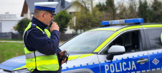 BMW wypadło z drogi i uderzyło w słup. 18-letni kierowca był pijany