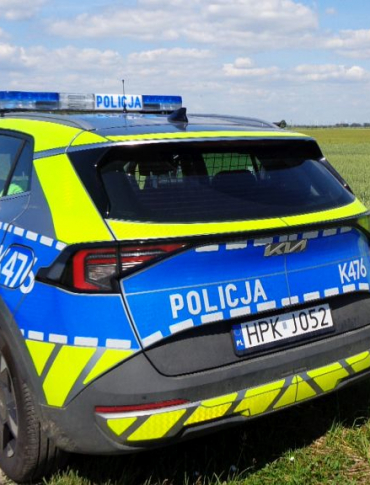 Nieprzytomny senior leżał w polu pszenicy. Służby zdążyły w ostatniej chwili!