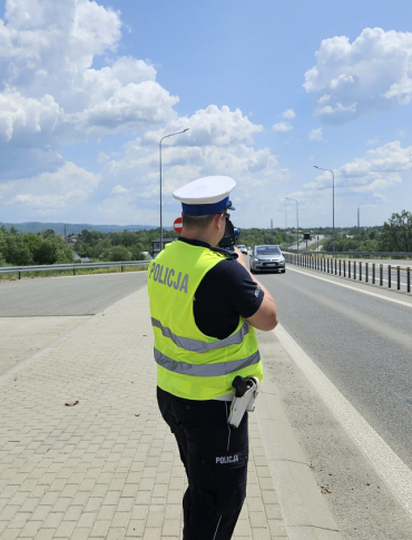 SANOK. 83 skontrolowane pojazdy. Aż 73 przekroczenia prędkości