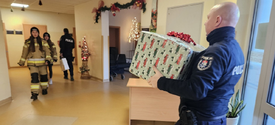 Pomagali Świętemu Mikołajowi. Wzruszająca akcja dla podopiecznych DPS „Światło Nadziei” [ZDJĘCIA]