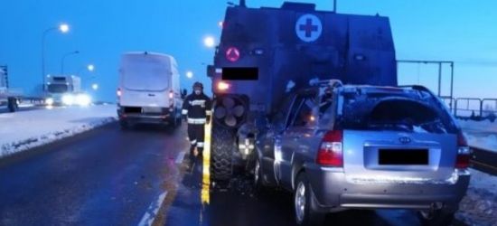 Wypadek z udziałem wojskowego Rosomaka! (ZDJĘCIA)
