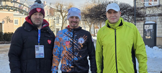 Sanok pobiegł z WOŚP. Bieg „Policz się z cukrzycą” znów połączył pokolenia [VIDEO, ZDJĘCIA]
