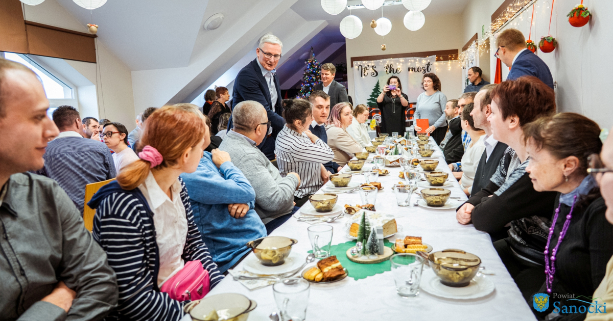 Świąteczna atmosfera w WTZ „Progres”. Wspólne spotkanie pełne życzliwości i podsumowań [ZDJĘCIA]