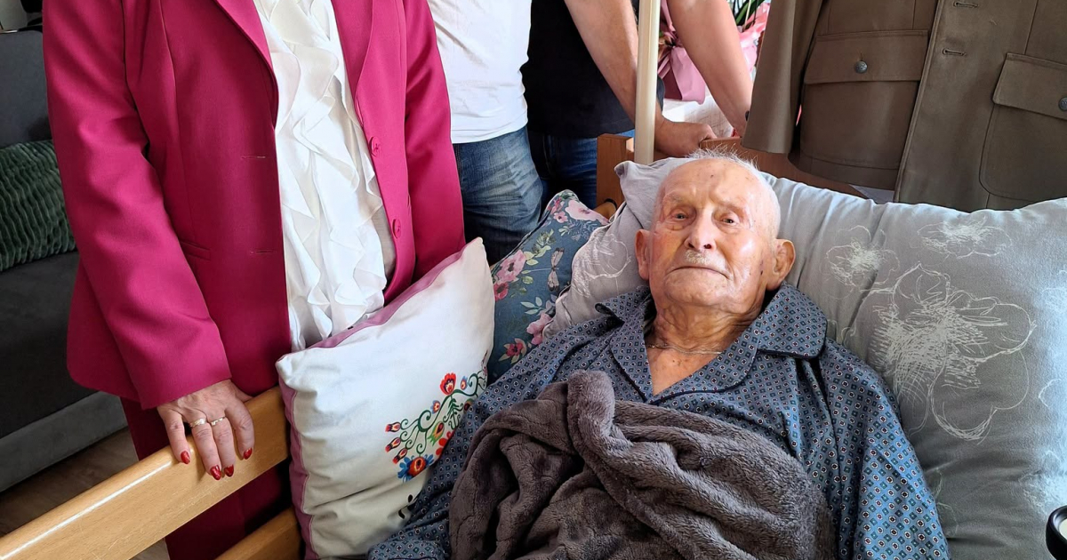 Najstarszy mężczyzna w Polsce skończył 109 lat! Wyjątkowy jubileusz na Podkarpaciu [ZDJĘCIA]