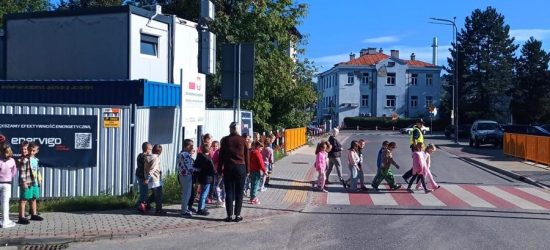 Sanoccy dzielnicowi dbają o bezpieczeństwo pierwszoklasistów