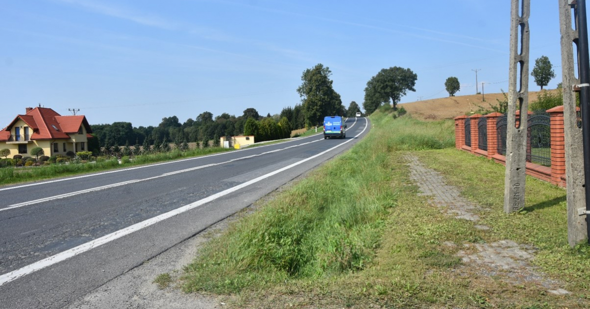 GRABOWNICA STARZEŃSKA: Inwestycja w bezpieczeństwo! Ponad pół miliona na nowe chodniki