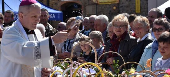 SANOK 2019: Śniadanie Wielkanocne na Rynku (VIDEO, FOTO)