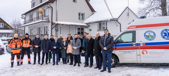 BIESZCZADY: Podstacja Pogotowia Ratunkowego w Cisnej