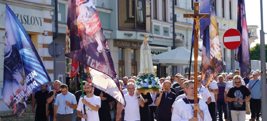 Mężczyźni chwycą za różańce. W sobotę kolejna odsłona Męskiego Różańca w Sanoku [VIDEO]