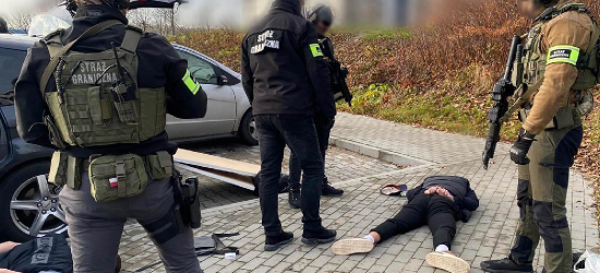 Ośmiu obywateli Ukrainy odpowie za udział w zorganizowanej grupie przestępczej [ZDJĘCIA]