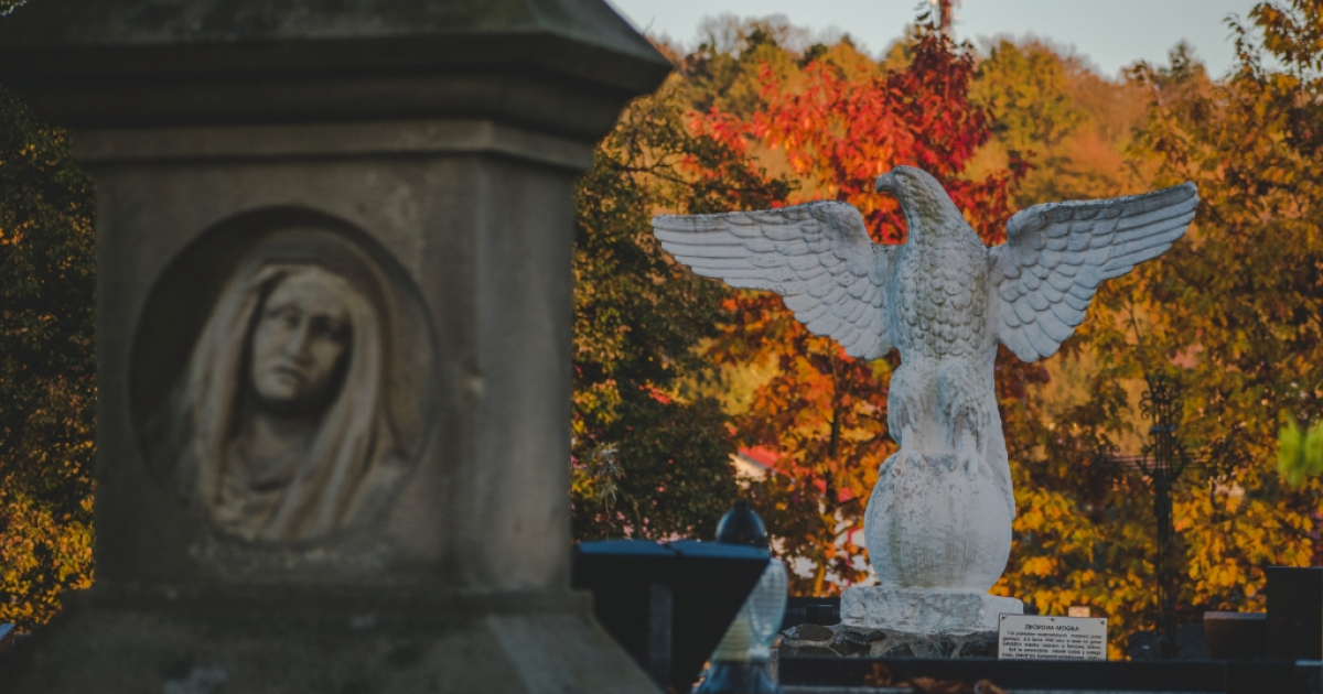 SANOK: Pamięć, modlitwa, wdzięczność. Dziś uroczystość Wszystkich Świętych