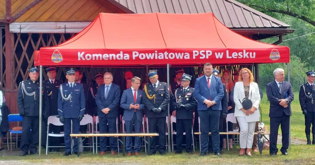 Policjanci i strażacy wspólnie świętowali w Olszanicy