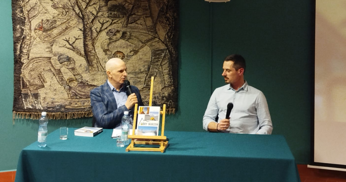 SANOK: Góry, marzenia i droga do ich realizacji. Spotkanie z Łukaszem Łagożnym [ZDJĘCIA]