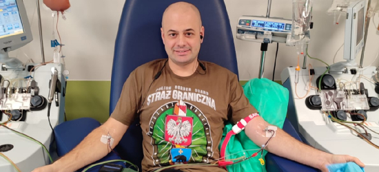 Funkcjonariusz Straży Granicznej oddał szpik. Pomógł kobiecie z USA