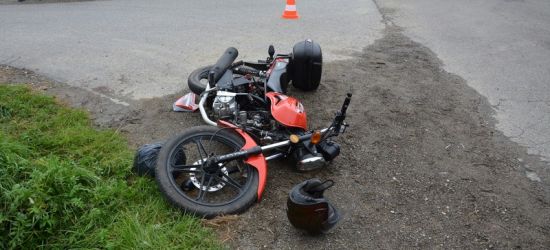Nietrzeźwy motorowerzysta ucierpiał w zderzeniu z fiatem (FOTO)