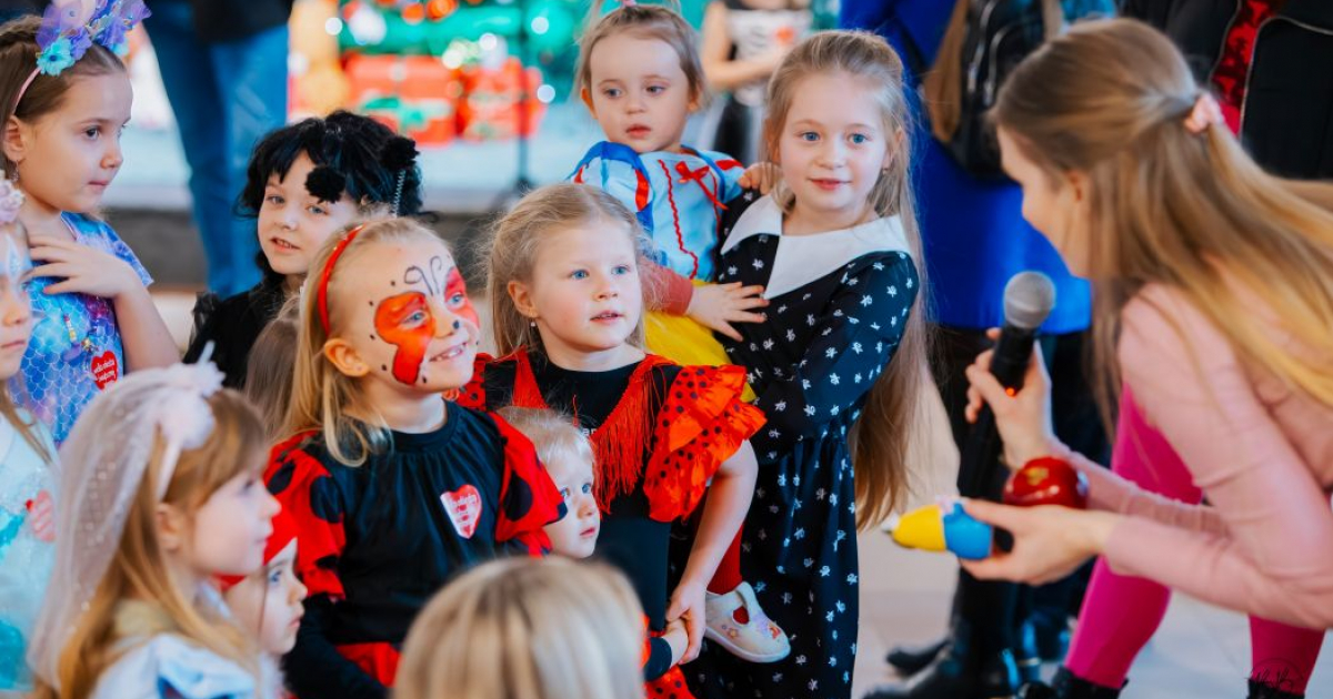 SANOK: Bal Karnawałowy w ZS 5. Zebrane środki trafiły do WOŚP! [ZDJĘCIA]