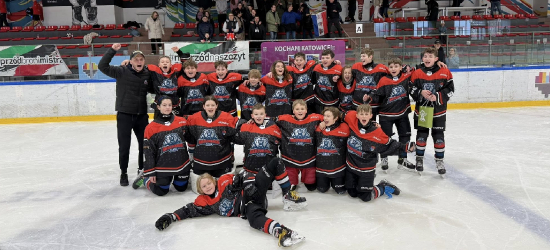 HOKEJ: Niedźwiadki z brązowym medalem Mistrzostw Polski! [ZDJĘCIA]