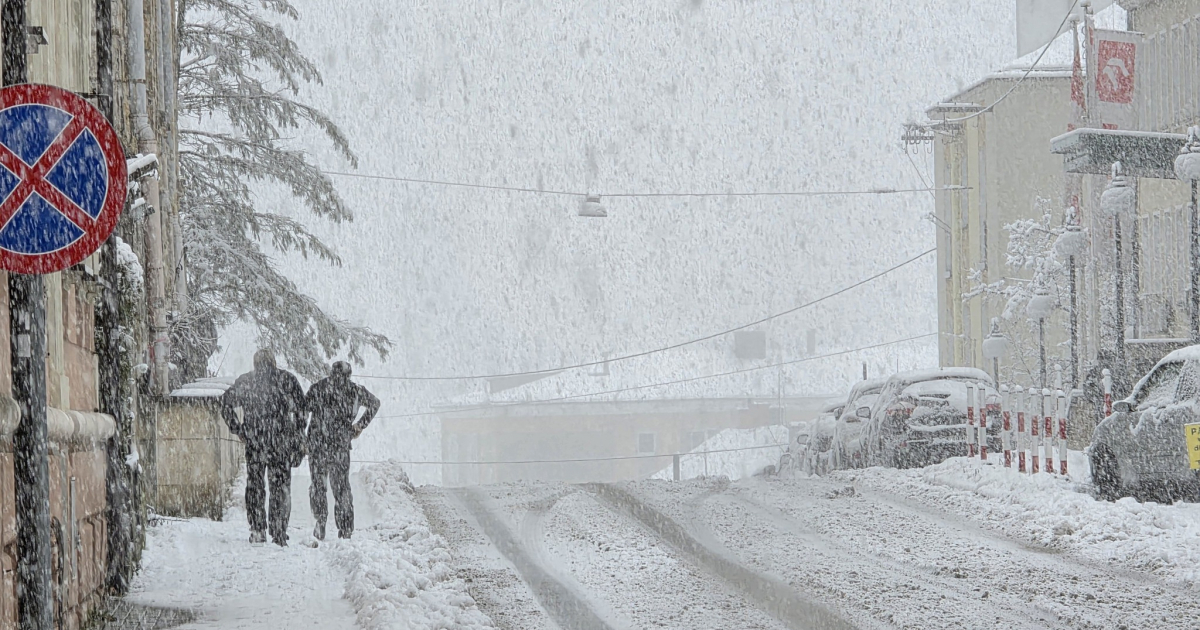 IMGW Ostrzega! Intensywny śnieg! 1 stopień dla powiatu sanockiego!