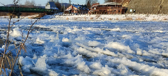 San w lodowej odsłonie! Coraz więcej kry na rzece (VIDEO, ZDJĘCIA)