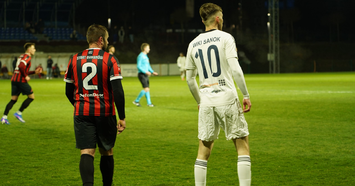 PIŁKA NOŻNA: Efektowny powrót Wiki! Trzy punkty zostają w Sanoku