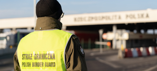 Nieprawidłowości na przejściach granicznych. Funkcjonariusze BiOSG zatrzymali fałszywe dokumenty
