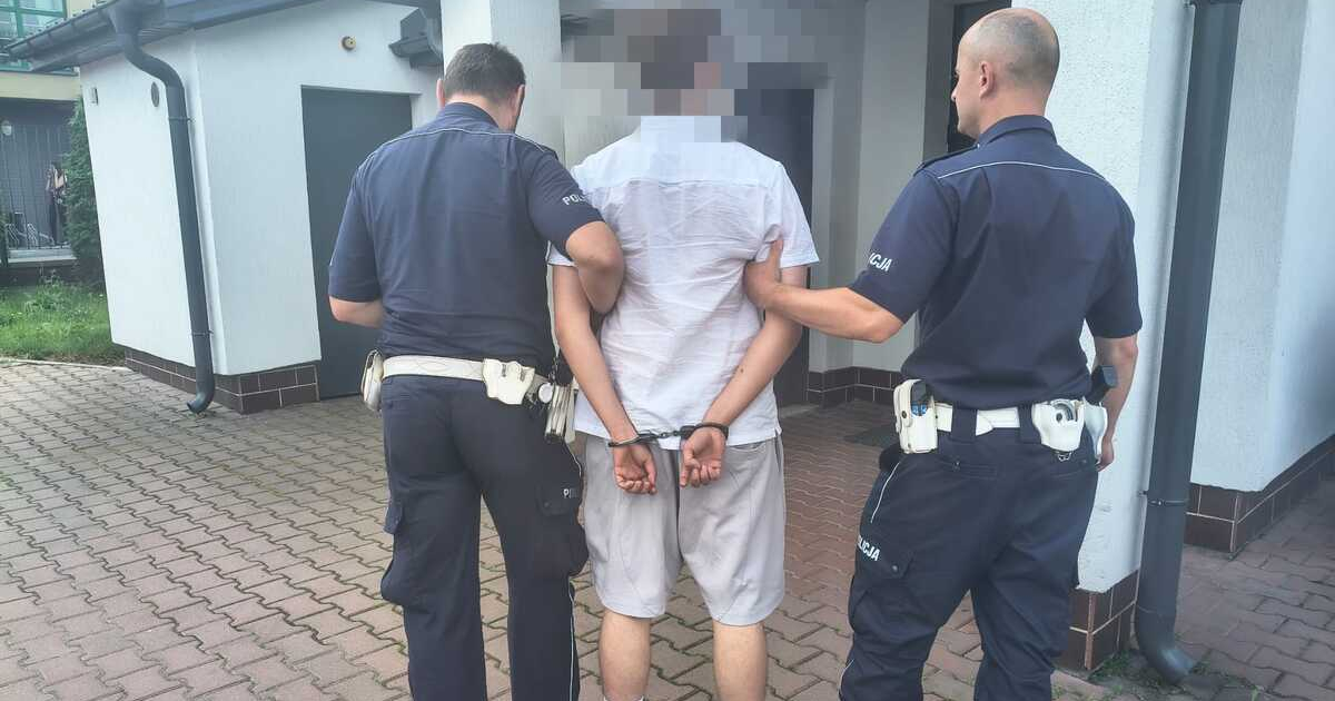 Uderzył w skarpę, zostawił auto i poszedł do domu. Kierował pod wpływem alkoholu