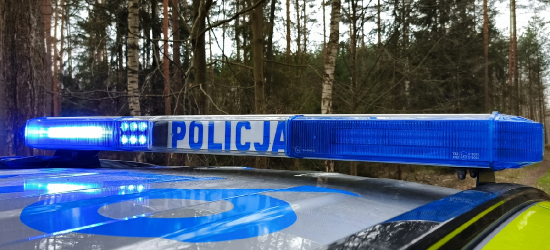 Zgubił się w lesie podczas grzybobrania. 52-latka odnaleźli policjanci