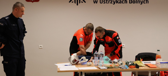 Policjanci szkolili się pod okiem ratowników medycznych. Liczy się każda sekunda [ZDJĘCIA]