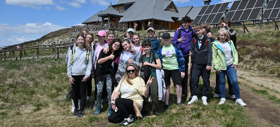 Wiosenne zajęcia terenowe uczniów z SP nr 8 w Sanoku na Połoninie Wetlińskiej (ZDJĘCIA)