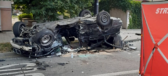 Łyse opony i brawura zabiły 17-latkę. Ten wypadek to przestroga dla każdego kierowcy[ZDJĘCIA]